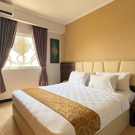 Lorin Syariah Solo Hotel Kültér fotó