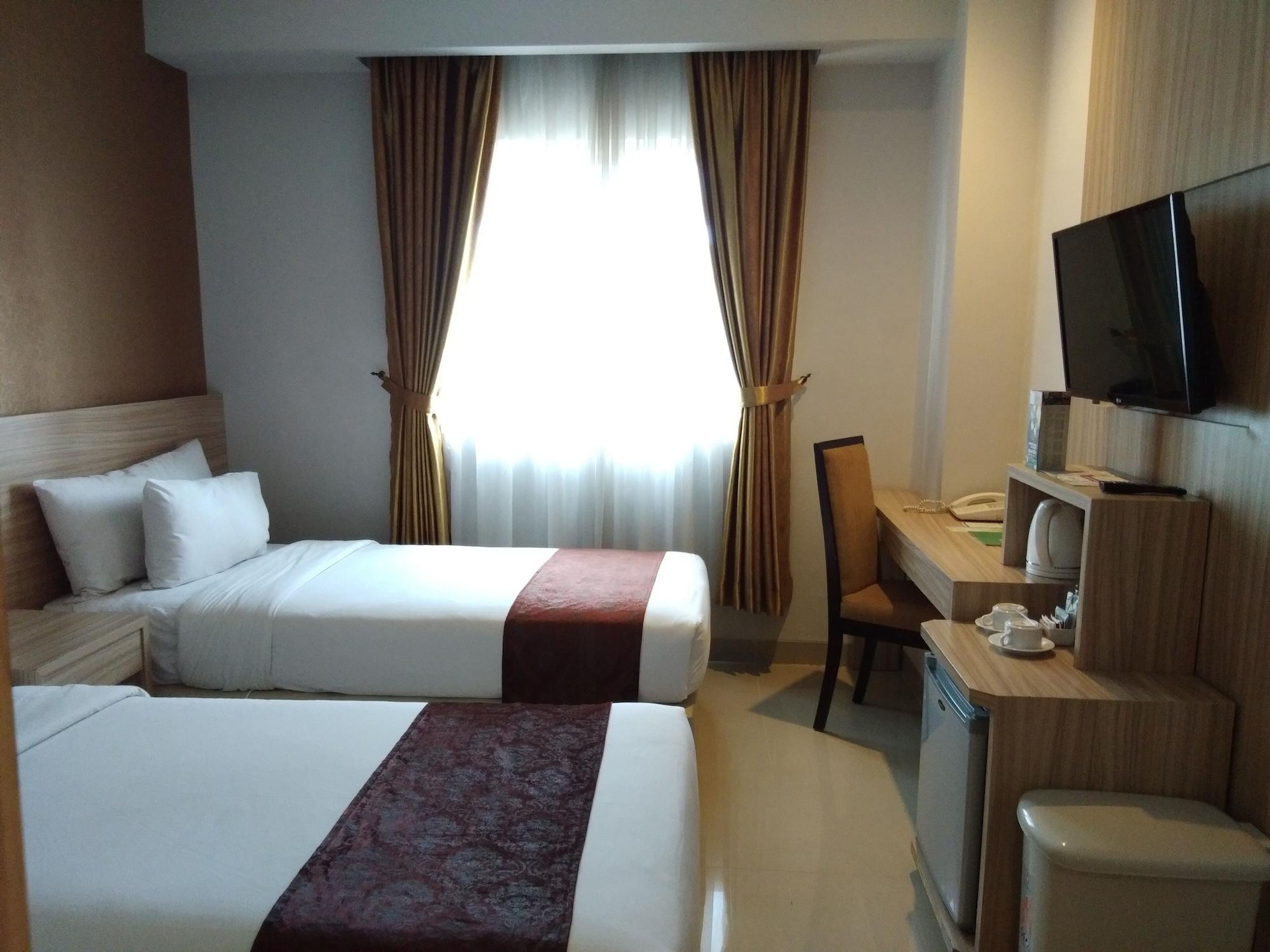 Lorin Syariah Solo Hotel Kültér fotó
