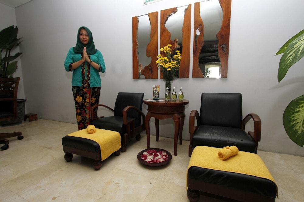 Lorin Syariah Solo Hotel Kültér fotó