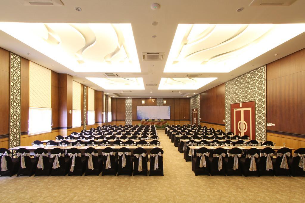 Lorin Syariah Solo Hotel Kültér fotó