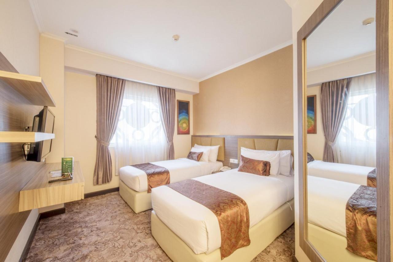 Lorin Syariah Solo Hotel Kültér fotó